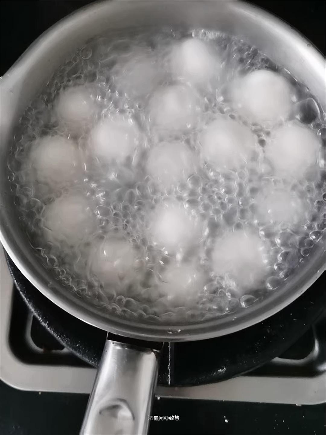 花生和黑芝麻馅儿的才是经典