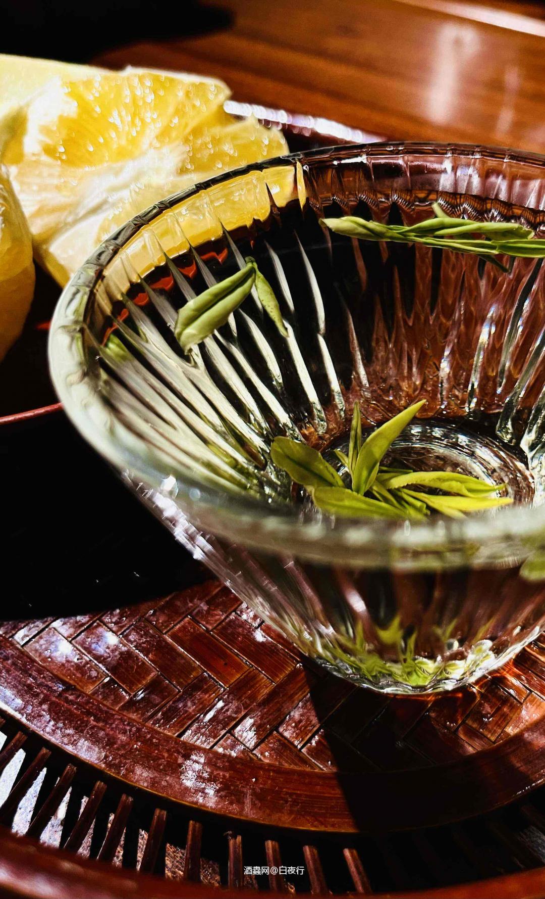 喝一杯旧茶 迎接今年的新茶