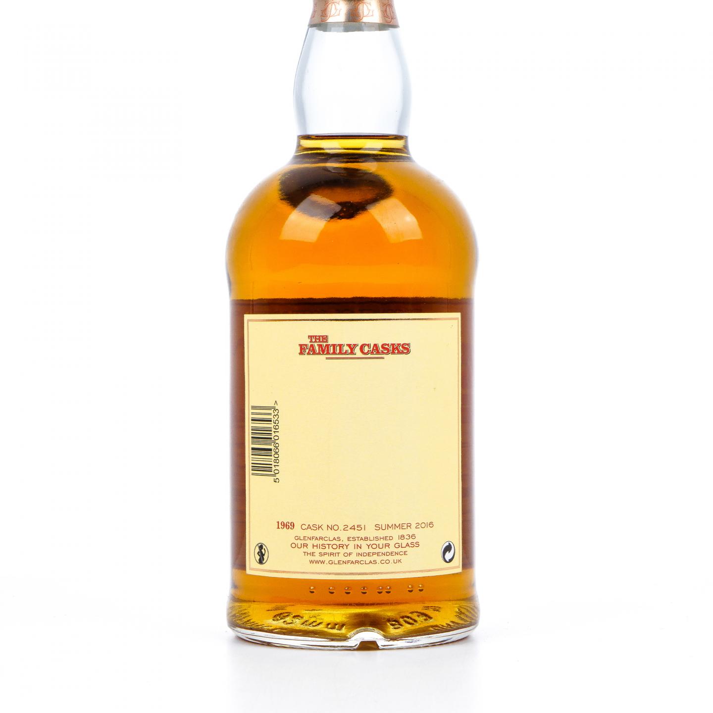 Glenfarclas 格兰花格 1969-2016 家族桶#2451