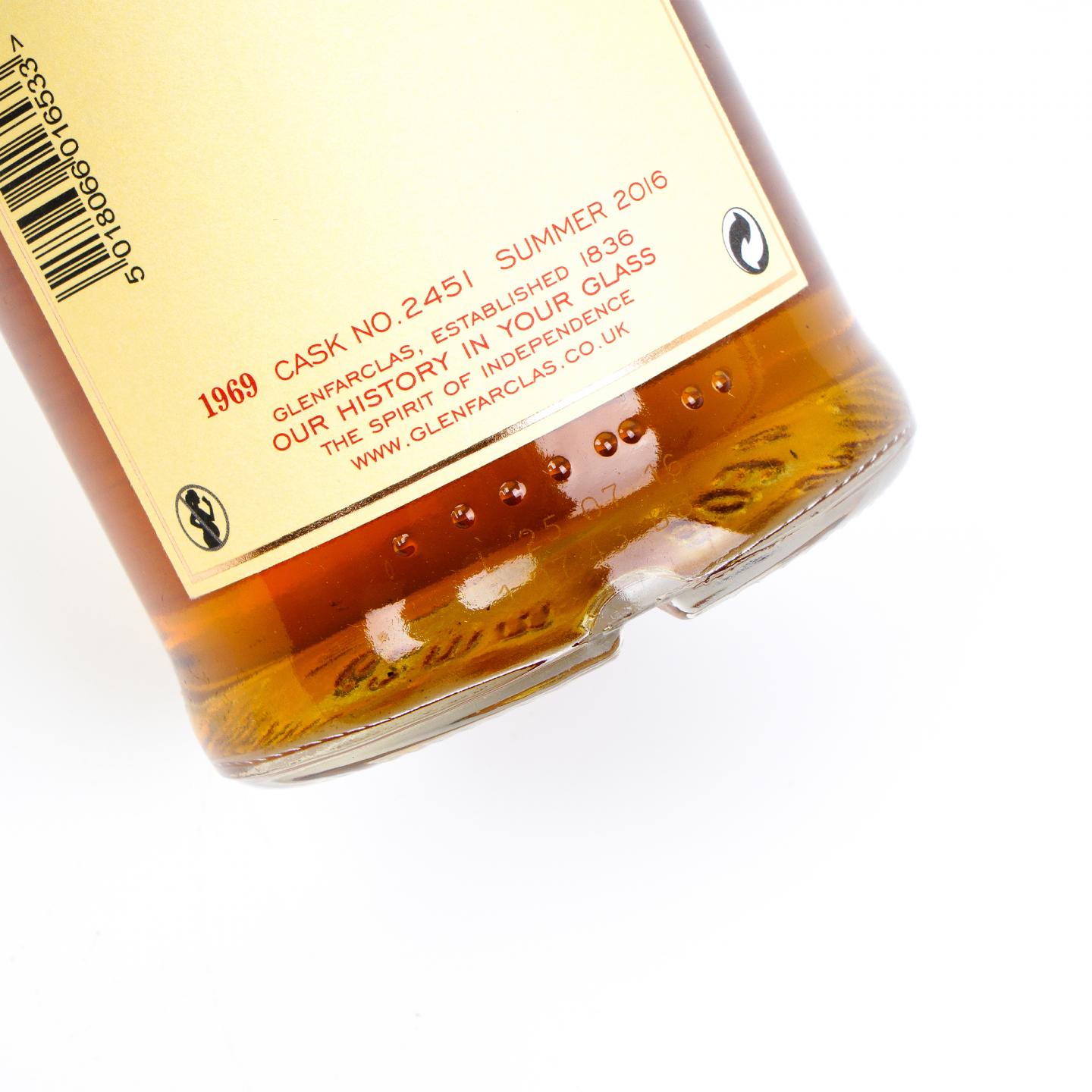 Glenfarclas 格兰花格 1969-2016 家族桶#2451