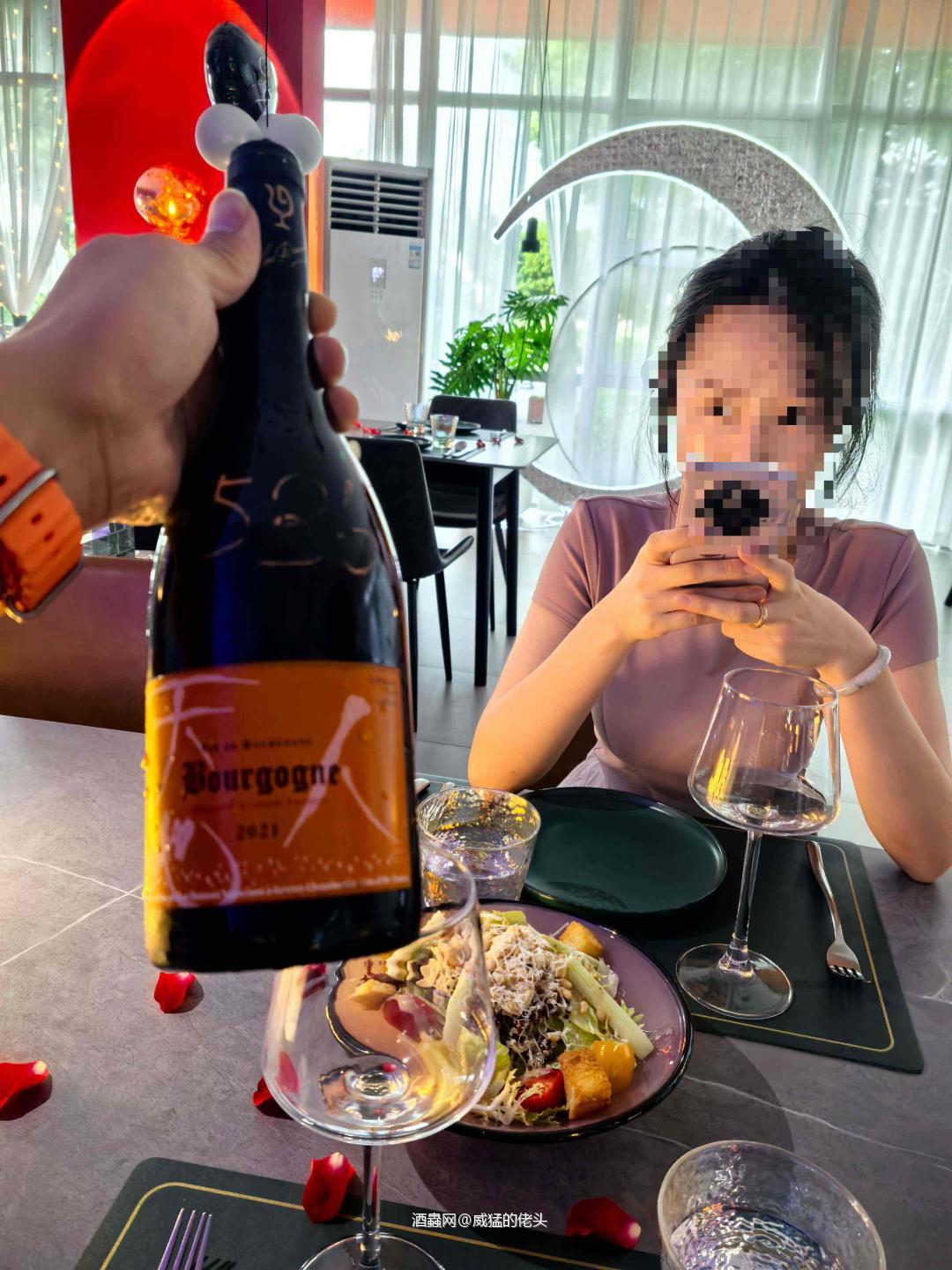 🍷 约会封神！这瓶勃艮第把浪漫焊在酒杯里✨