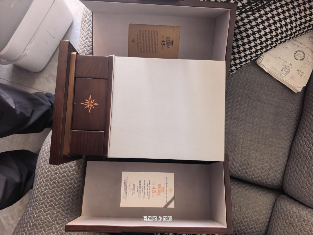 好重的盒子啊，有要的吗