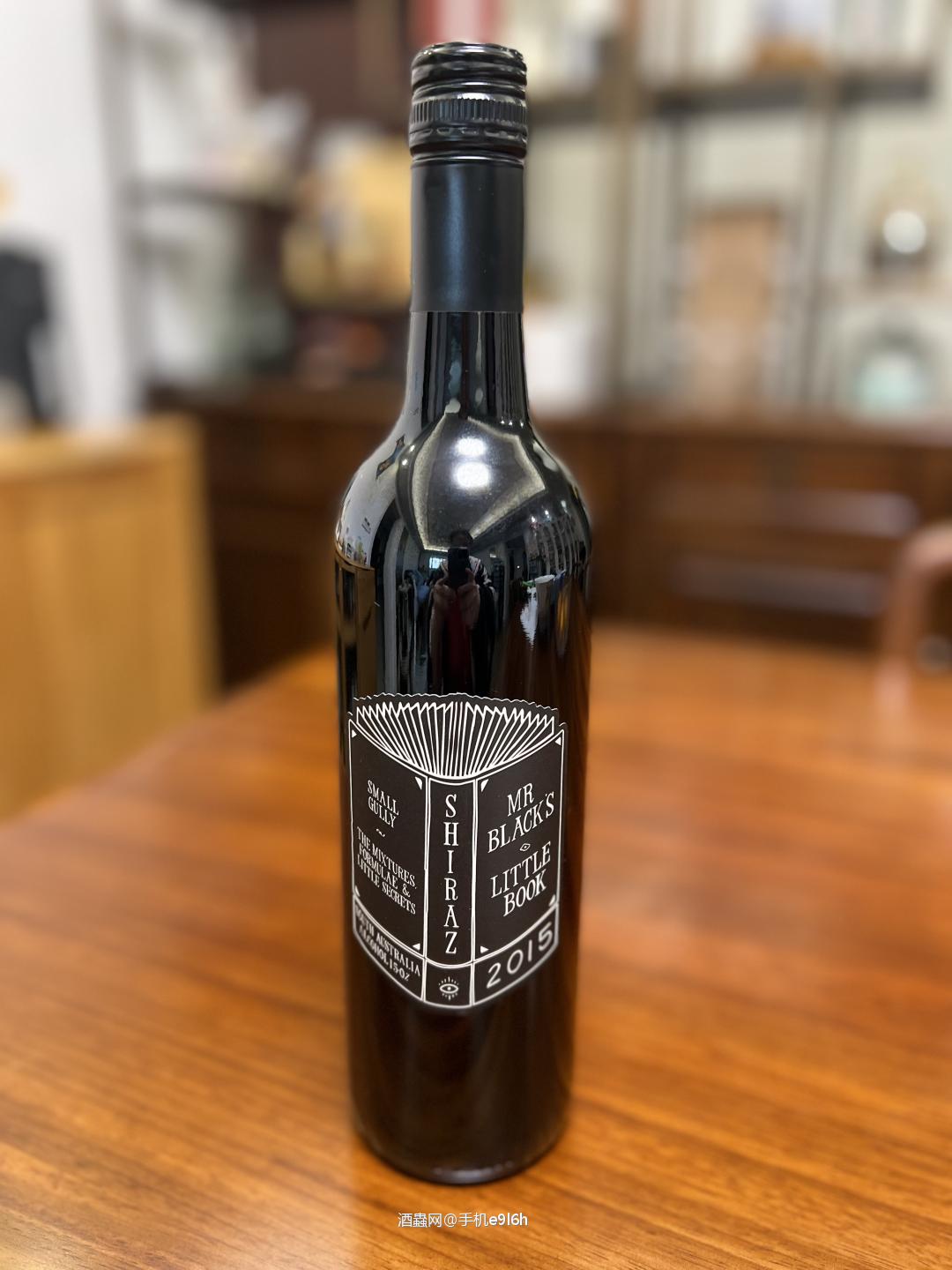 澳大利亚小山谷黑先生魔法书干红2015