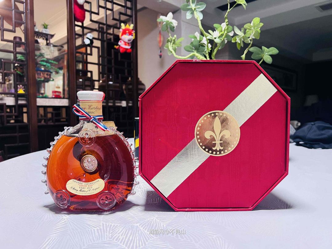 珍稀佳釀～路易十三Louis XIII白頭翁...