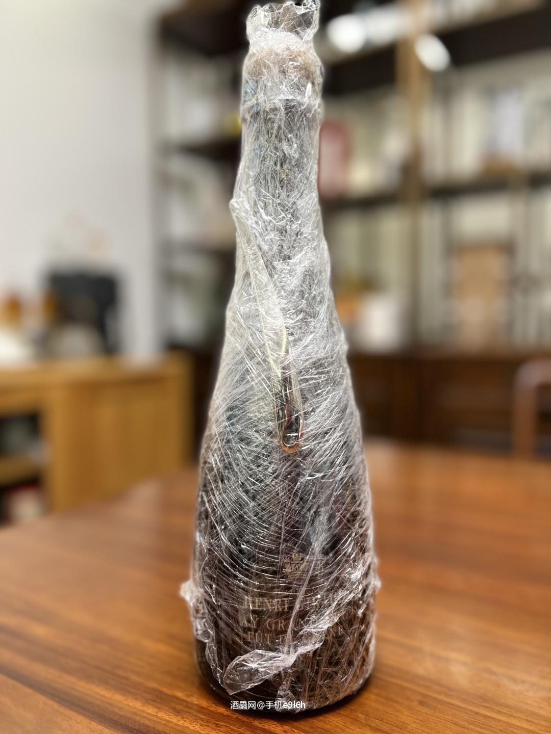 亨利•吉罗橡木桶系列桃红香槟(带品牌开瓶刀无木盒)