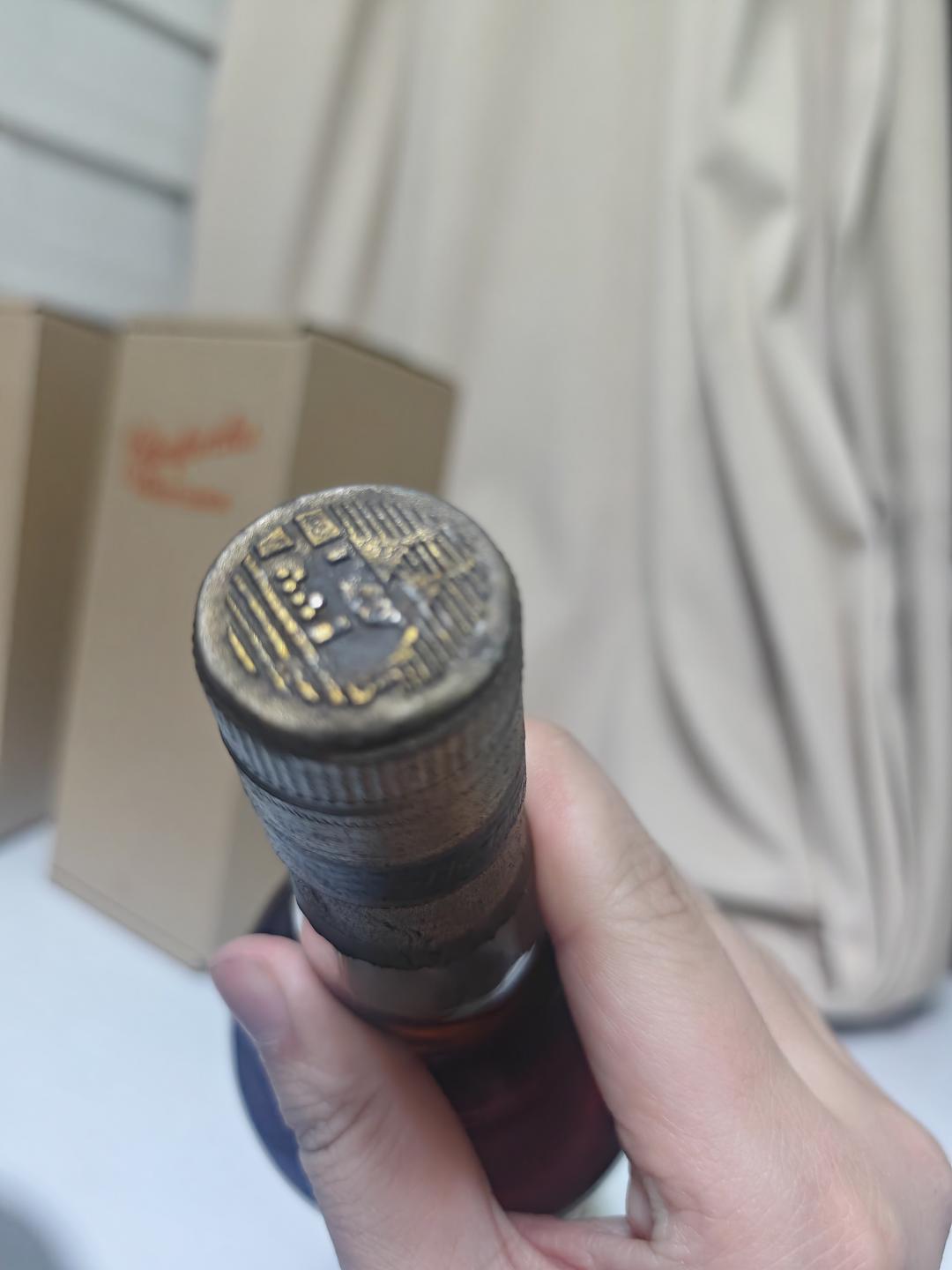 绝版皂味老酒 波摩海鸥15年 战斗品相喝品