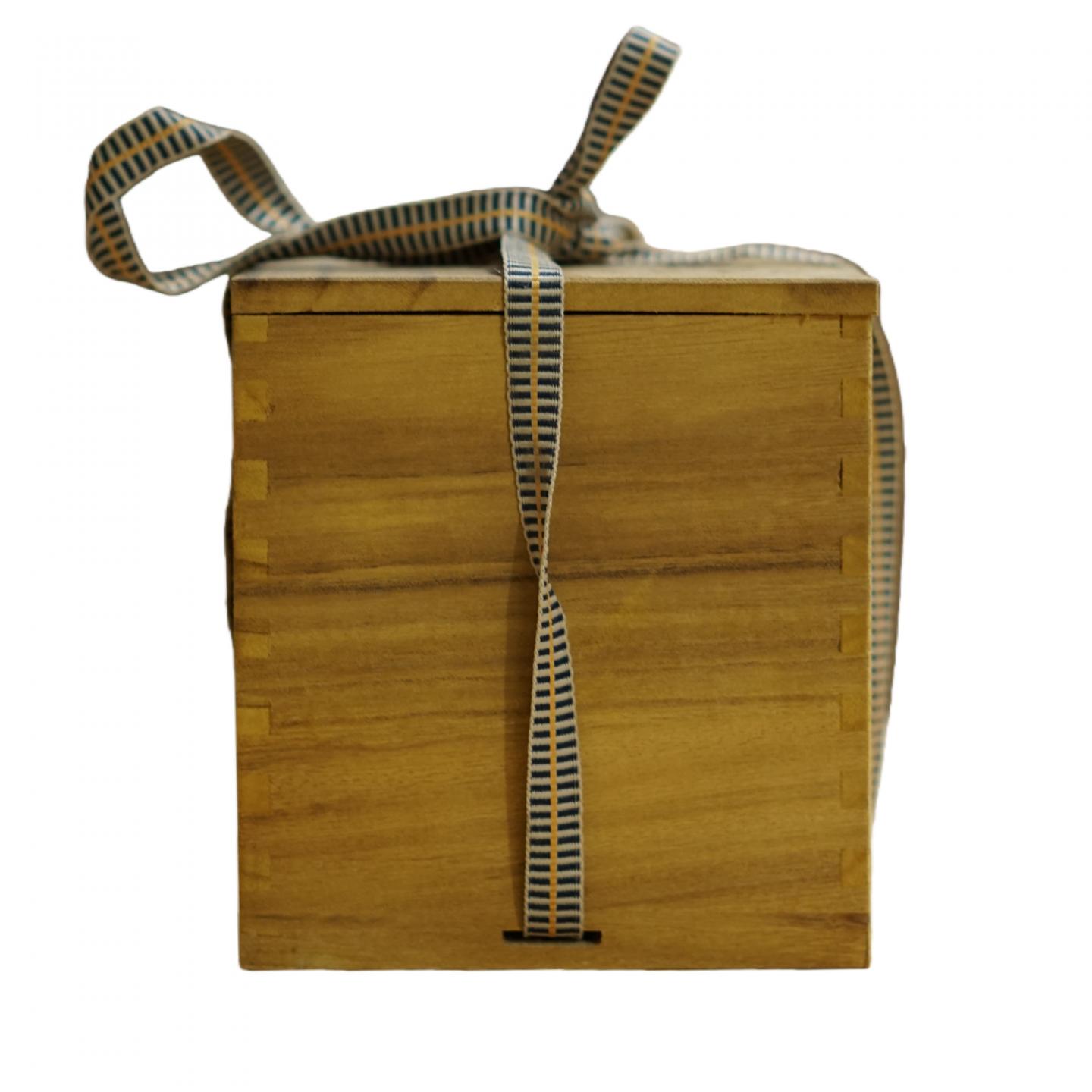 1970年代 白牡丹 一罐（分装） 100g 干仓