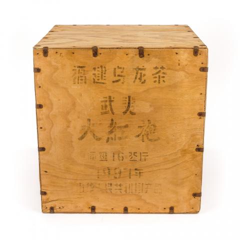1997年 武夷山市茶叶总厂精制 出口特级大红袍一箱 约32斤 干仓