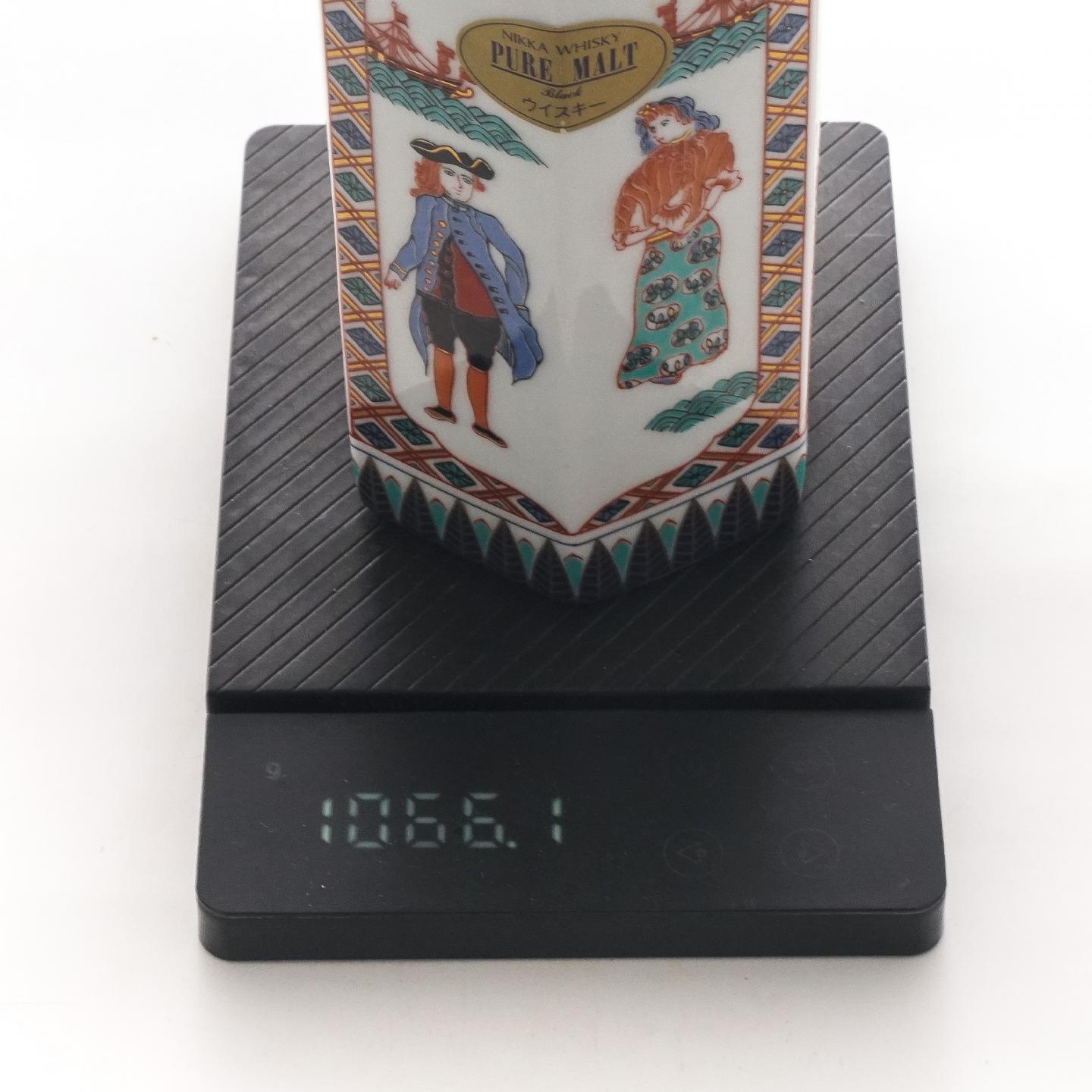 余市 绝版「西洋人物八角瓶」有田烧 纯麦 600ml