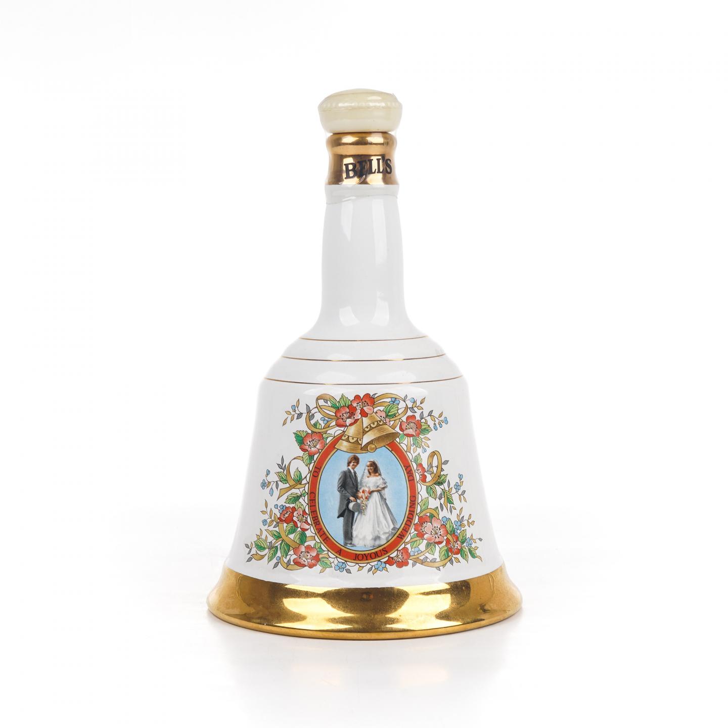 金铃 欢乐婚礼纪念版 调和威士忌 750ml