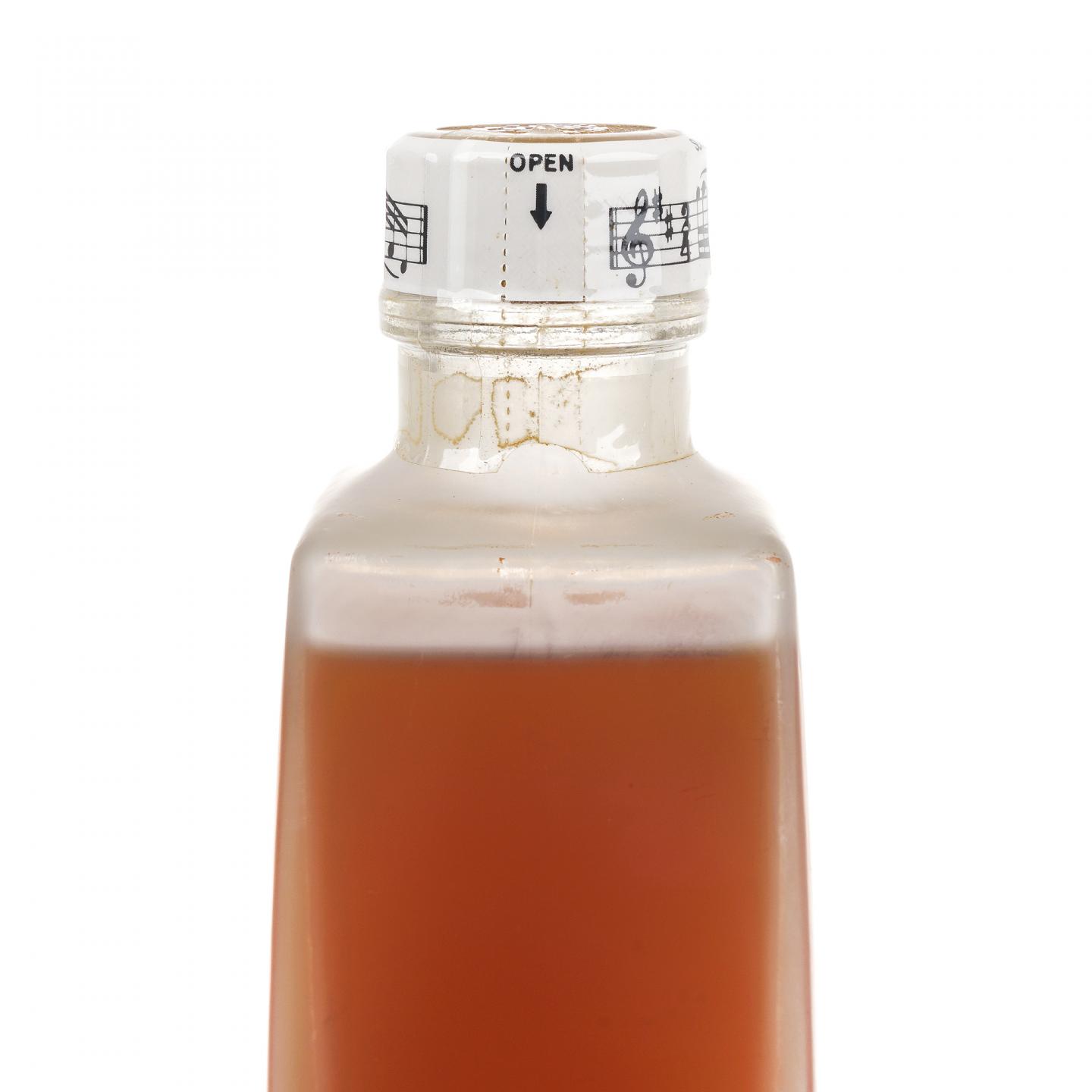 响 里拉吉他 乐器系列 金花标 600ml