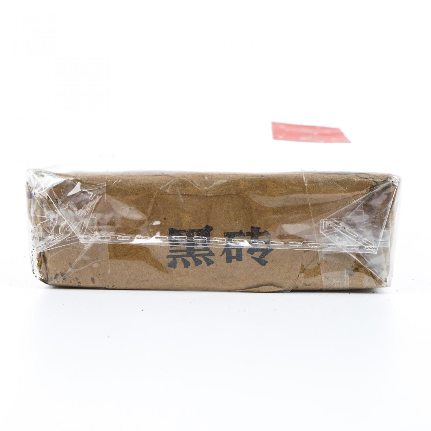 1993年 湖南省益阳砖茶厂制 合作牌 黑砖 364.1克 干仓