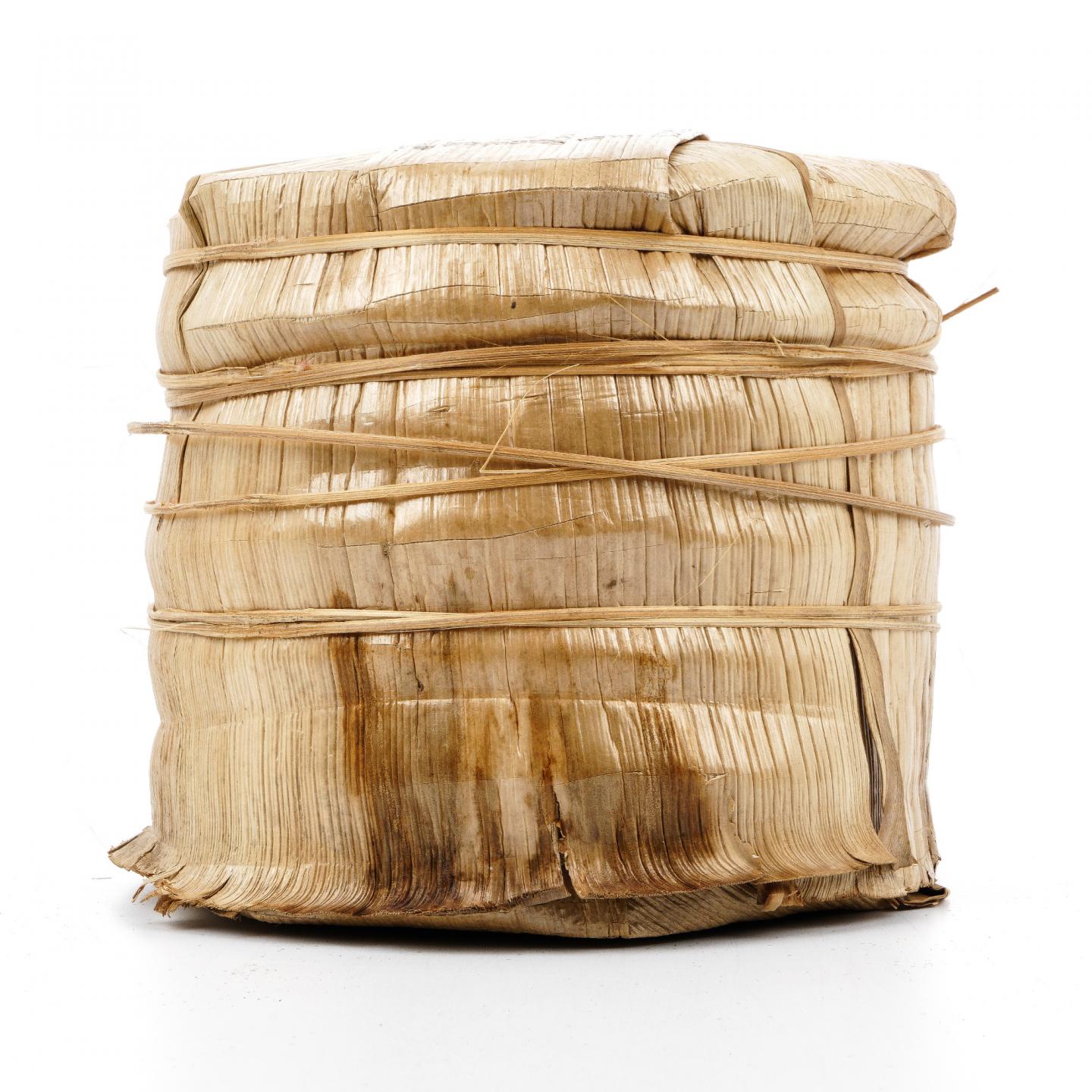 2013年 六大茶山 石磨饼普洱生茶 约400g*7饼 干仓