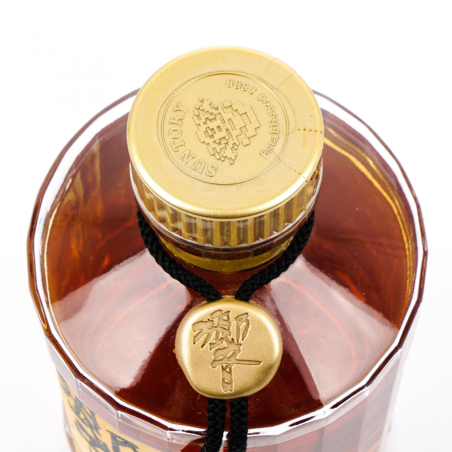 响 金花标 金挂件 700ML