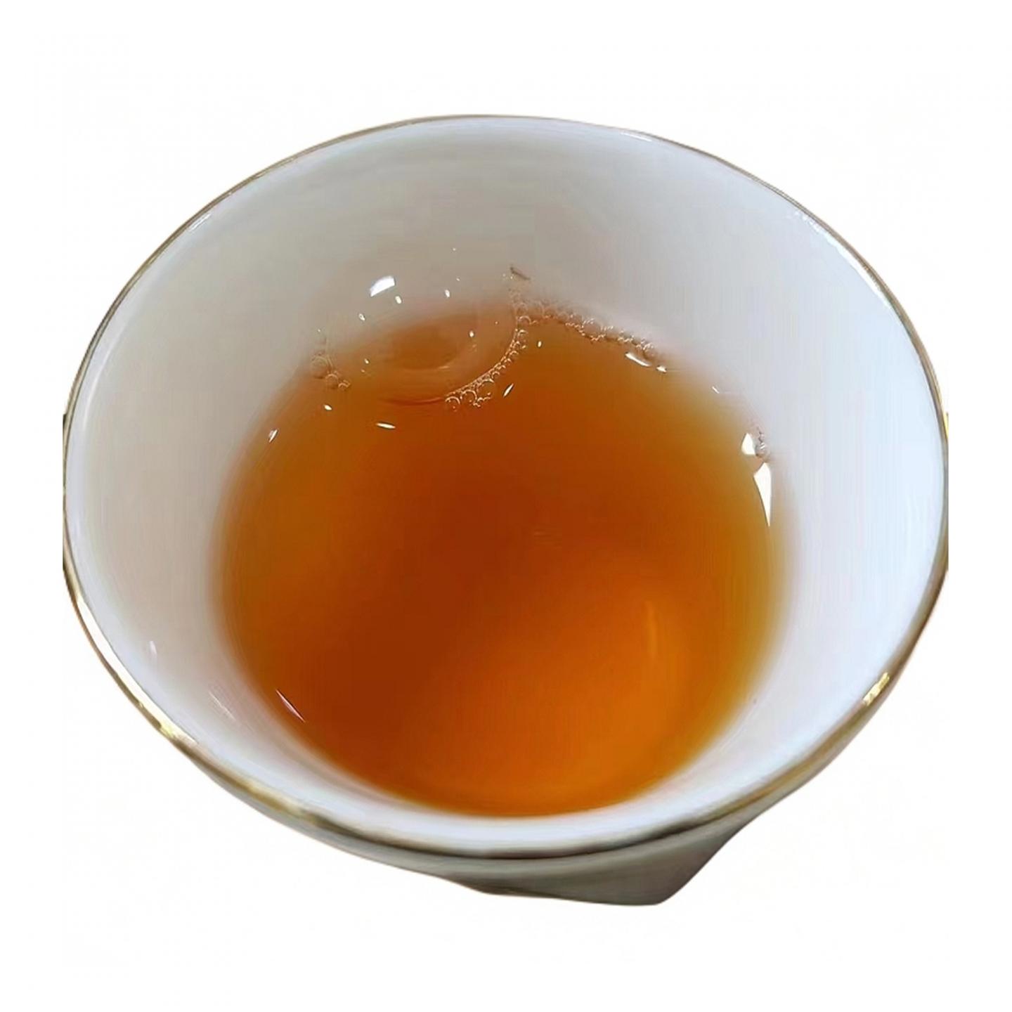 2000年 勐海茶厂出品 陆游一首诗 一饼*357克 干仓