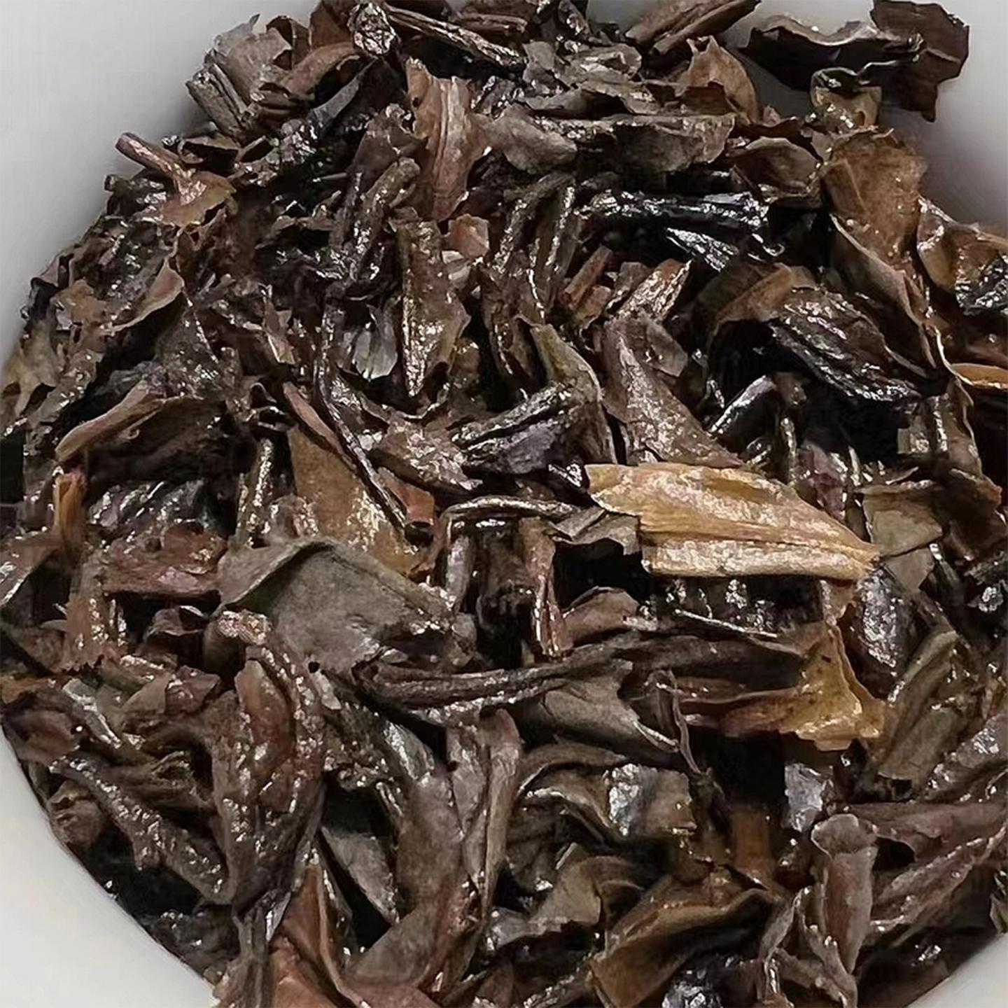 1992年 青饼7542 一饼 约357克 干仓