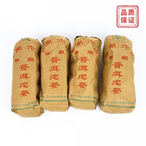 2006年 云南六山 甲级普洱沱茶 601 熟茶 约500克*4条 干仓