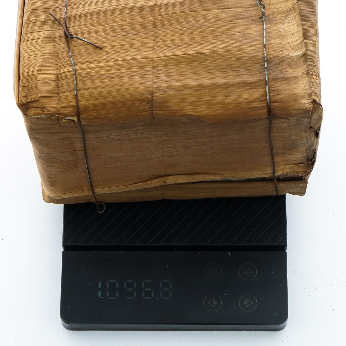 2000年 古瀚堂 大叶陈砖 普洱茶熟茶 3捆 总约3242g 干仓