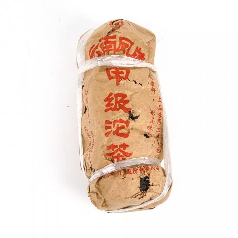 2000年 凤庆茶厂 「凤牌」甲级生普沱茶一条 250g±30g
