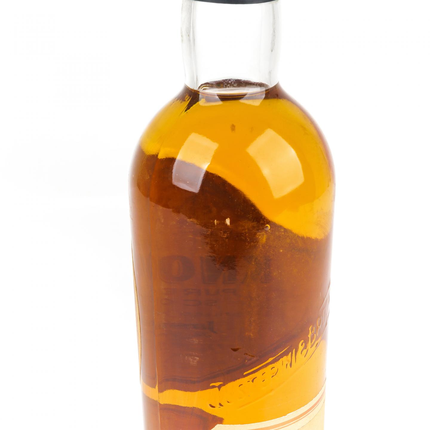 洛坎多 1979-1994 皇室徽标 750ml