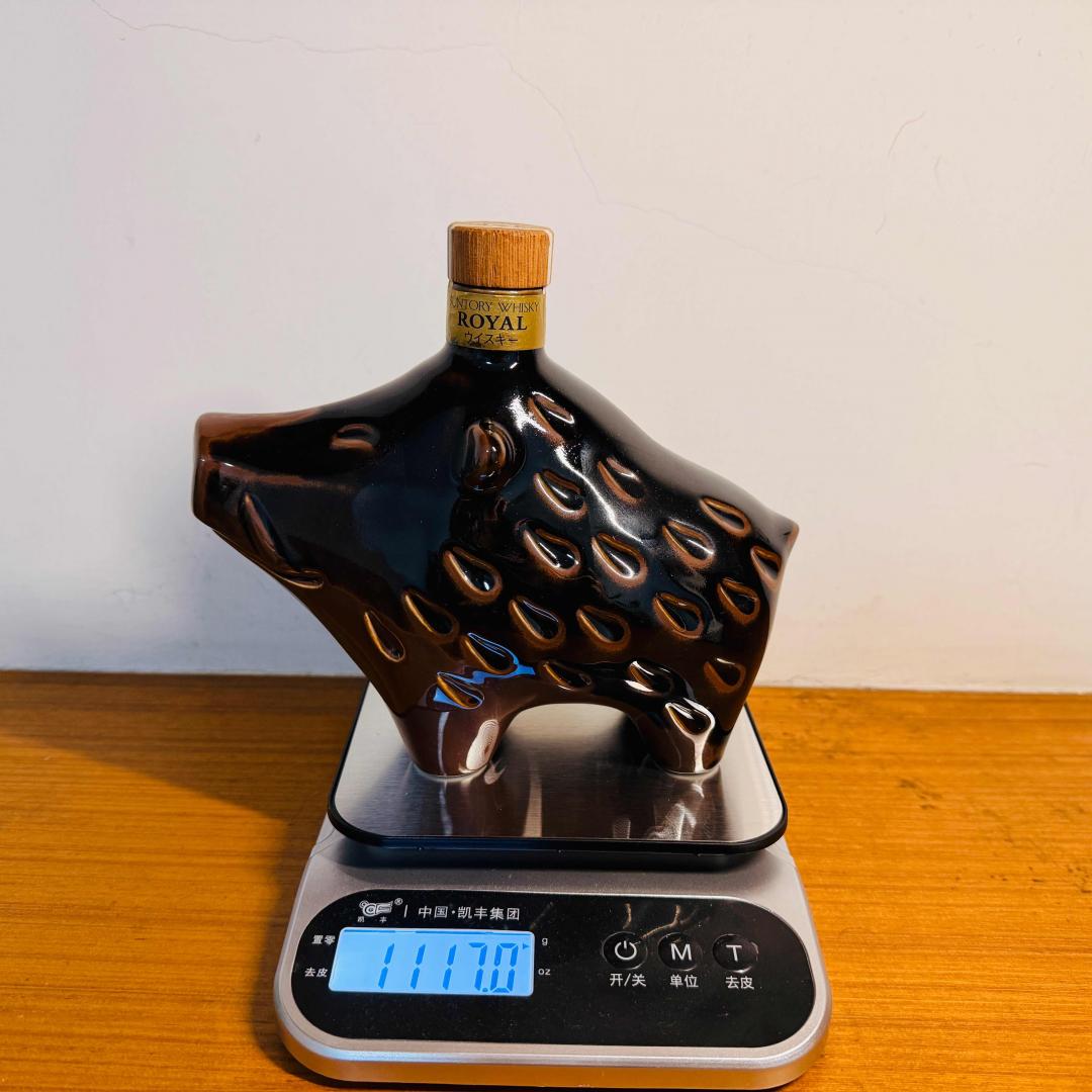 1995年 三得利 金花标洛雅生肖猪陶瓷瓶贺岁限量版威士忌 43% 600ml