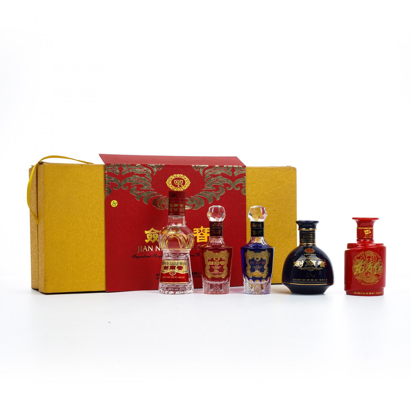 四川剑南春·东方红/典藏30年/15年/透明水晶瓶 100ml/50ml 礼盒装 5瓶组
