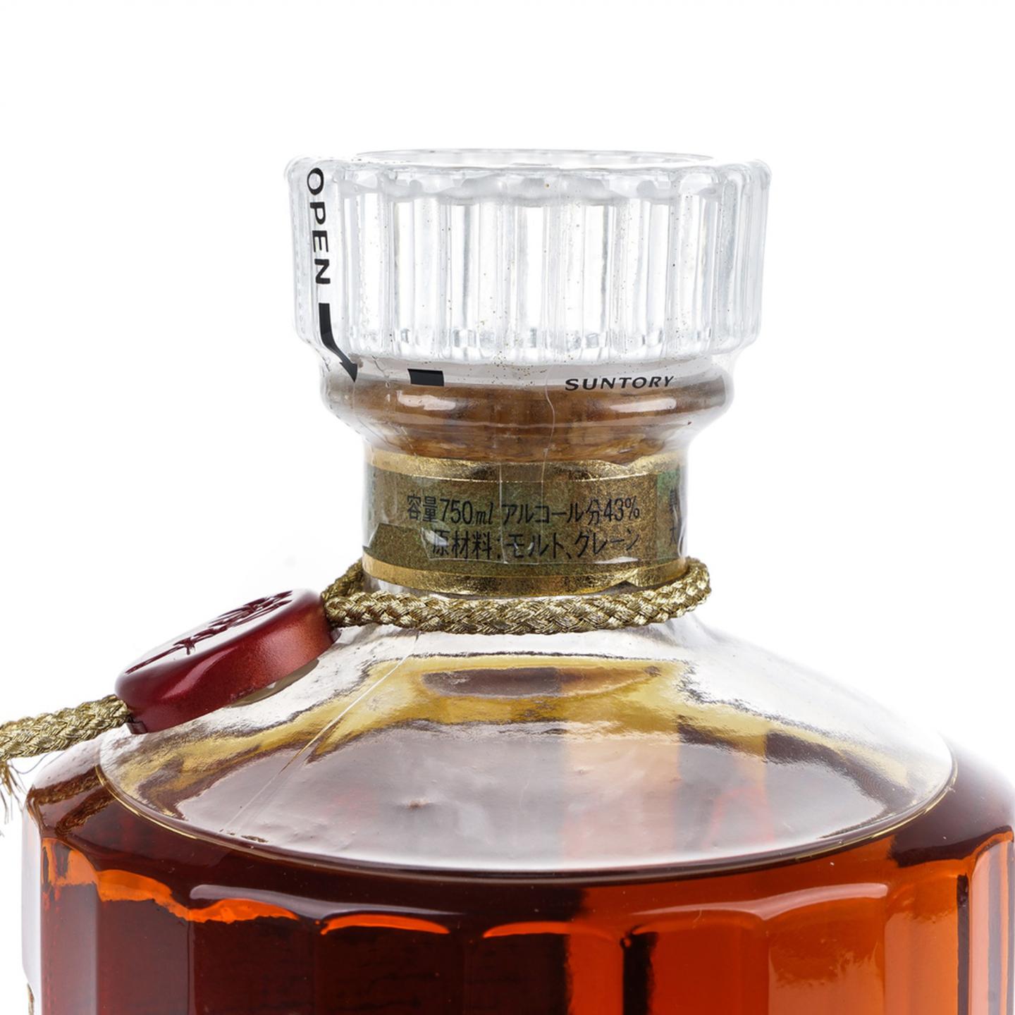响 金花标 深红挂件 750ml