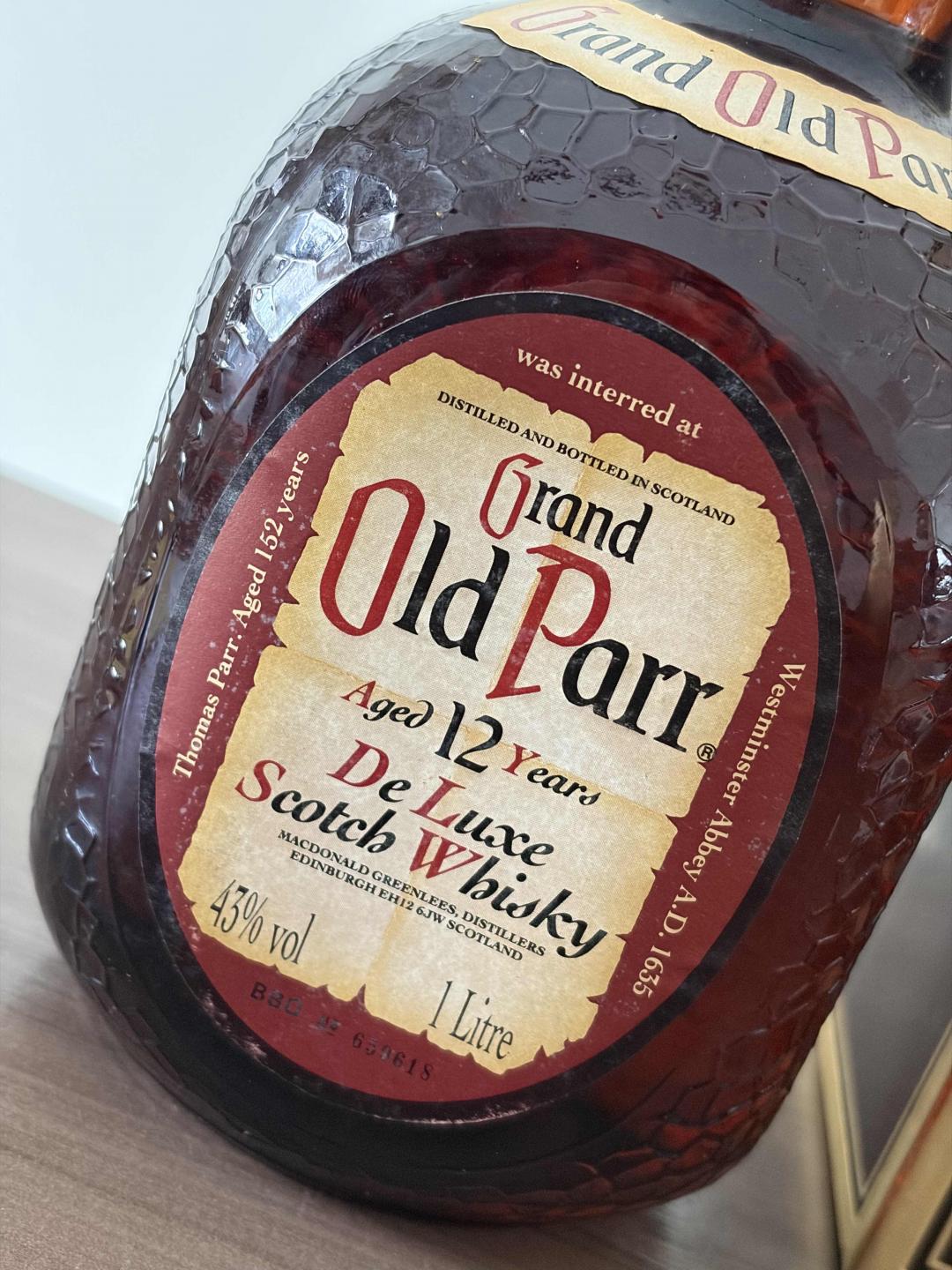 1L 70~80年代Old Parr老伯威 欧伯12年伯爵 43％礼盒 帝亚吉欧
