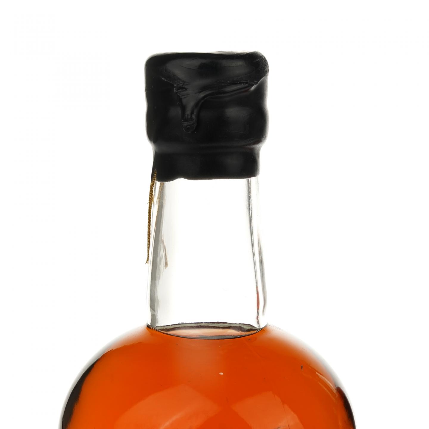 【威士忌】黑白双命 麦卡伦27年/慕赫27年 2支组 700ml*2