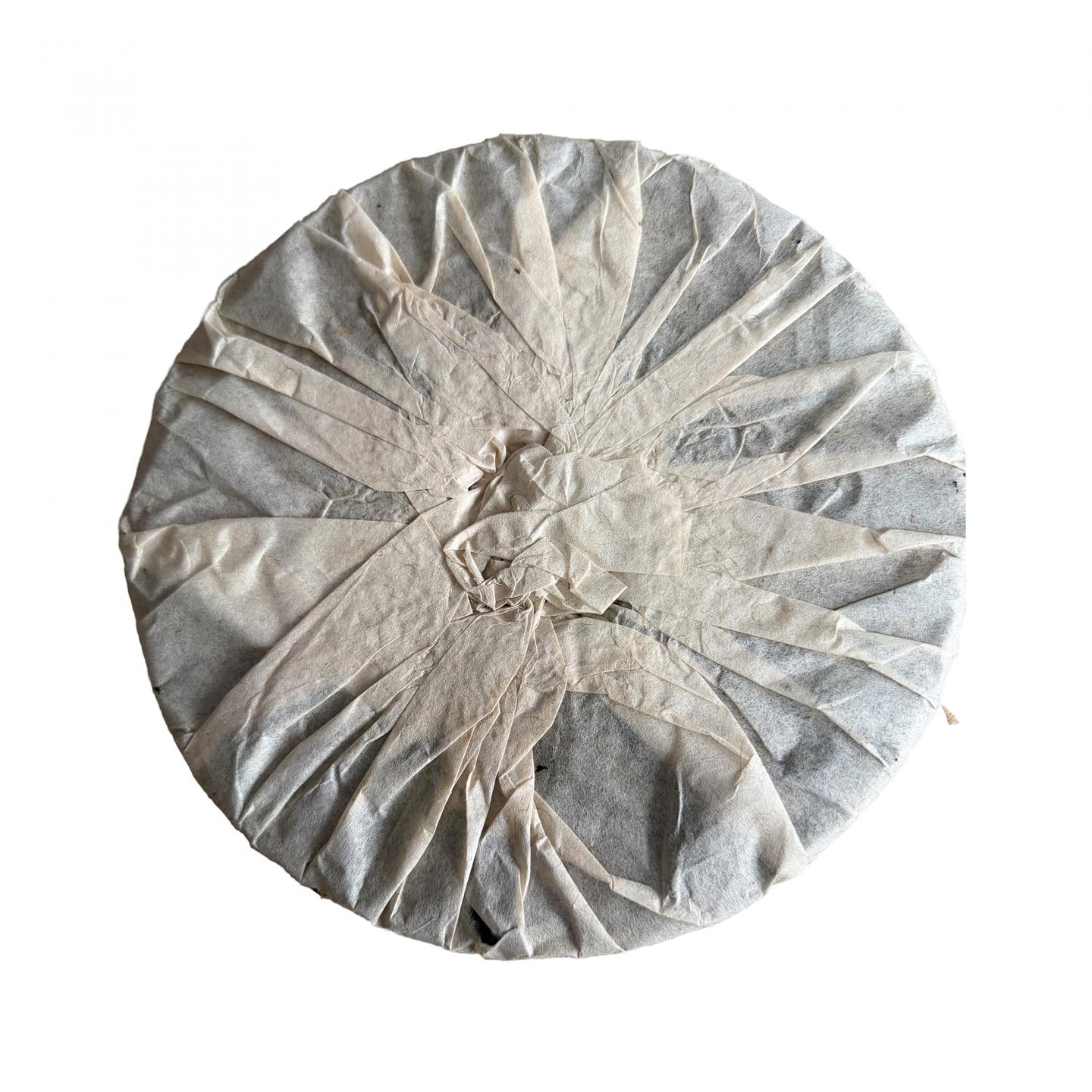2002年 昌泰茶厂 易昌号珍品 易武七子饼茶 约400克 自然仓偏干