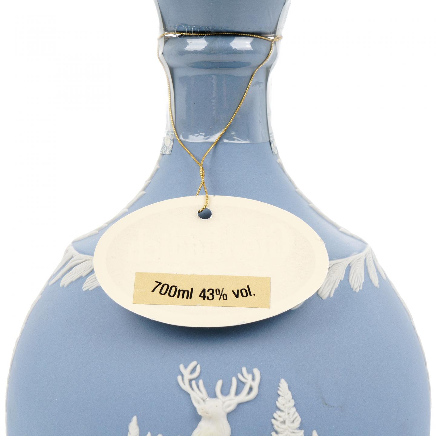 格兰菲迪 21年 蓝色白鹿瓷瓶 700ml
