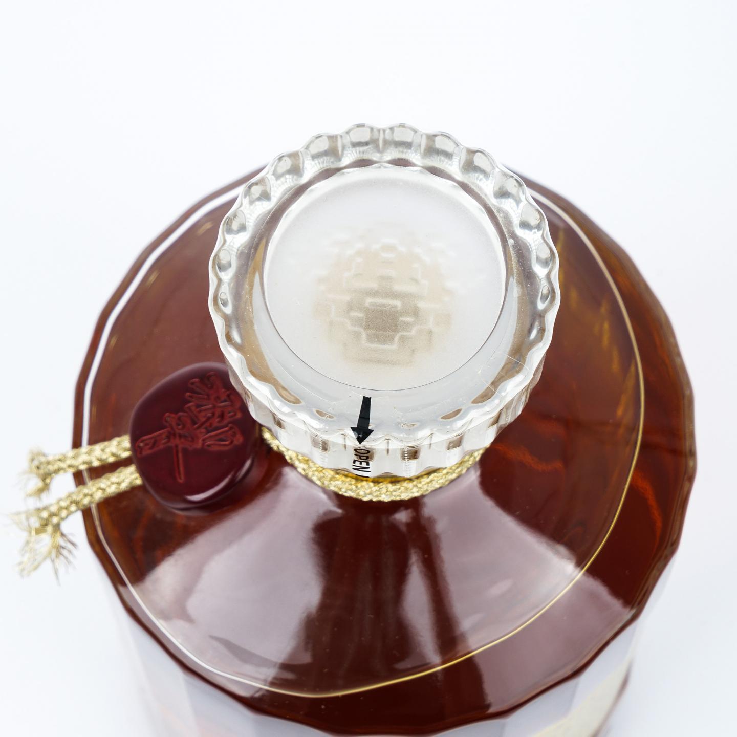 响 金花标 深红挂件 750ml