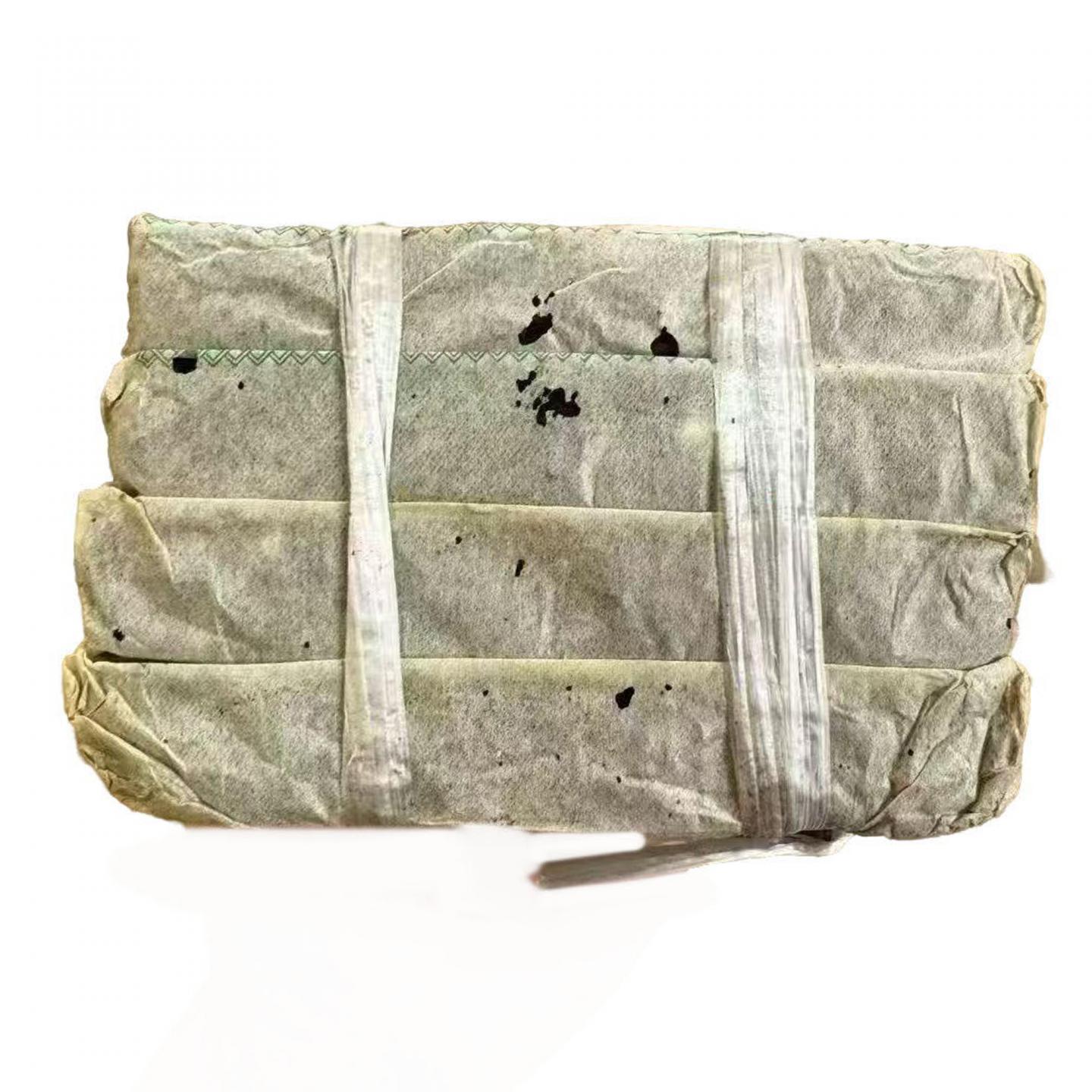 1996年 富华12中茶方砖 约250g*4砖 干仓