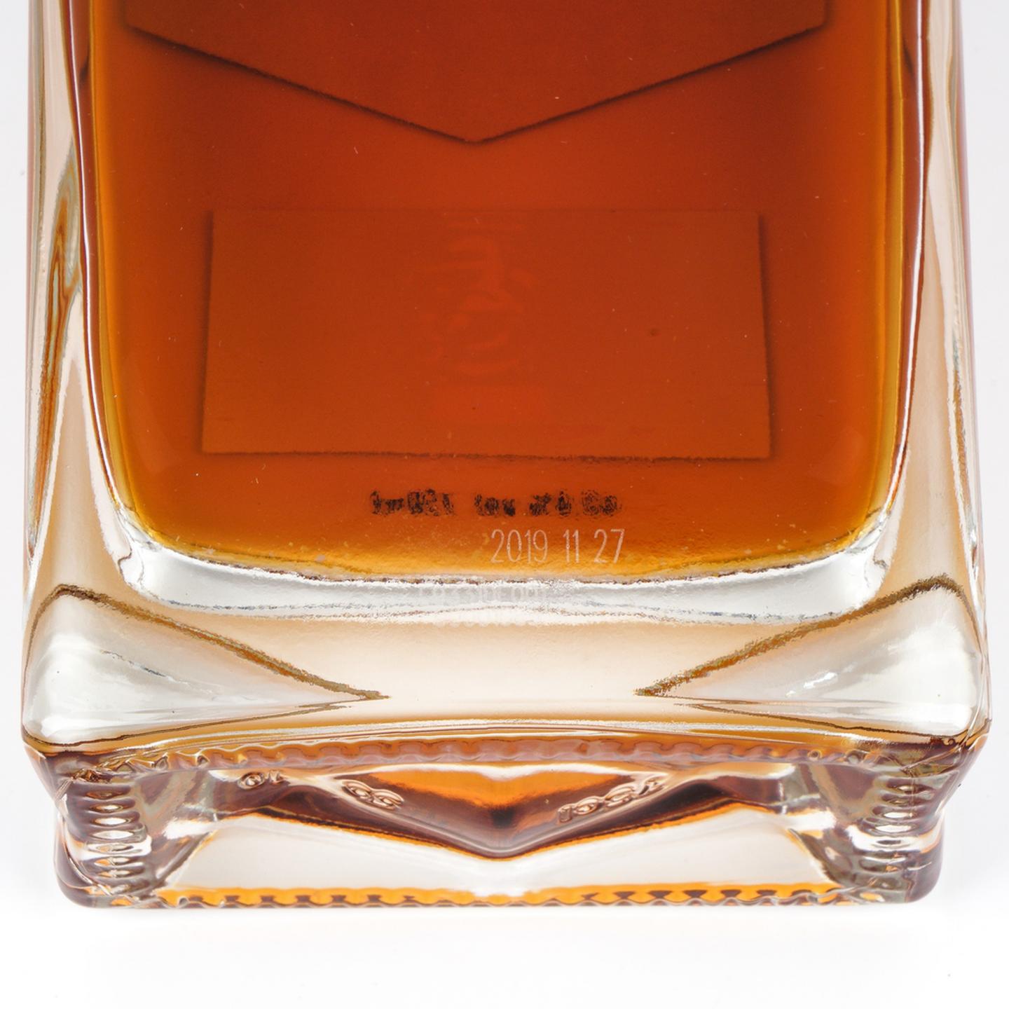 慕赫 20年 Cowie's Blue Seal 第一版木盒 750ml