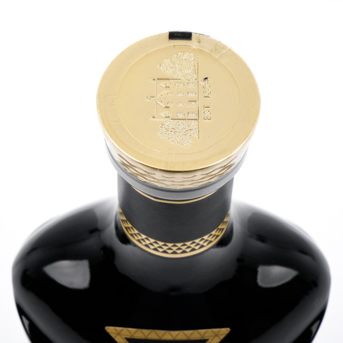 麦卡伦 黑钻 Rare Cask Black 1824系列