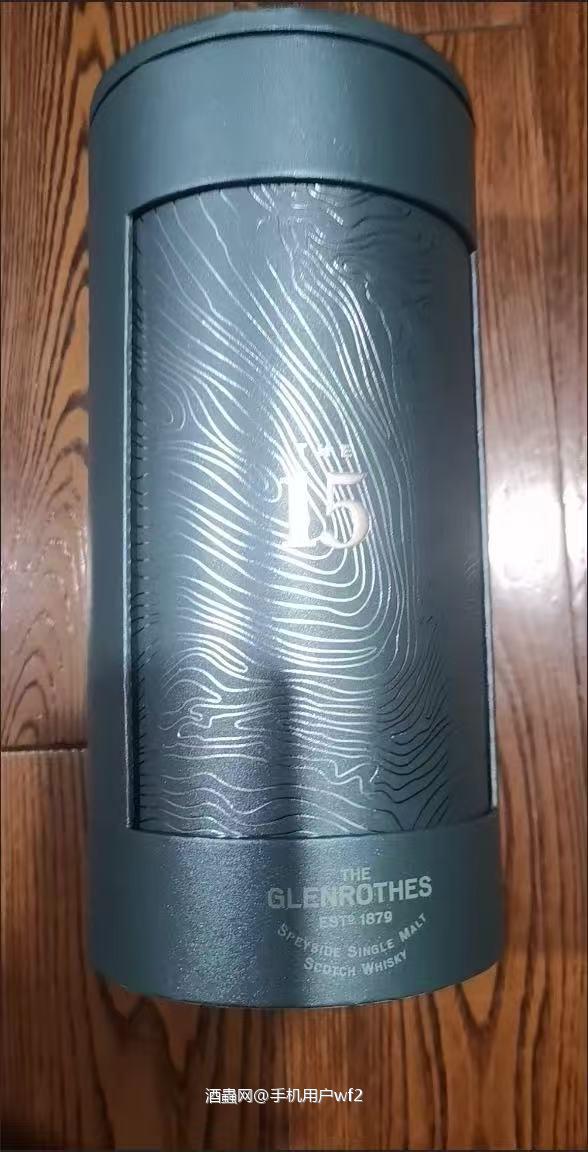 露丝15年，我比较肤浅，喜欢它的包装
