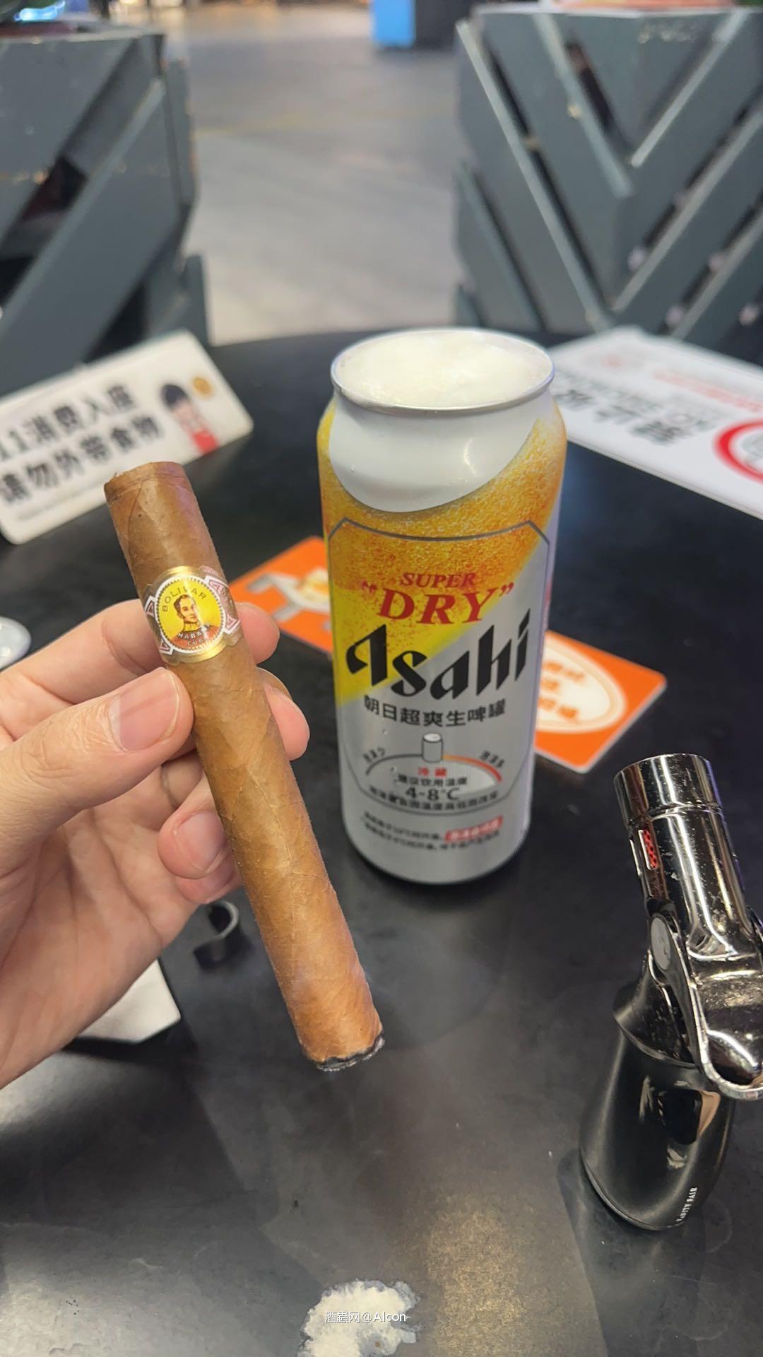 全开盖搭配雪茄也是美滋滋的