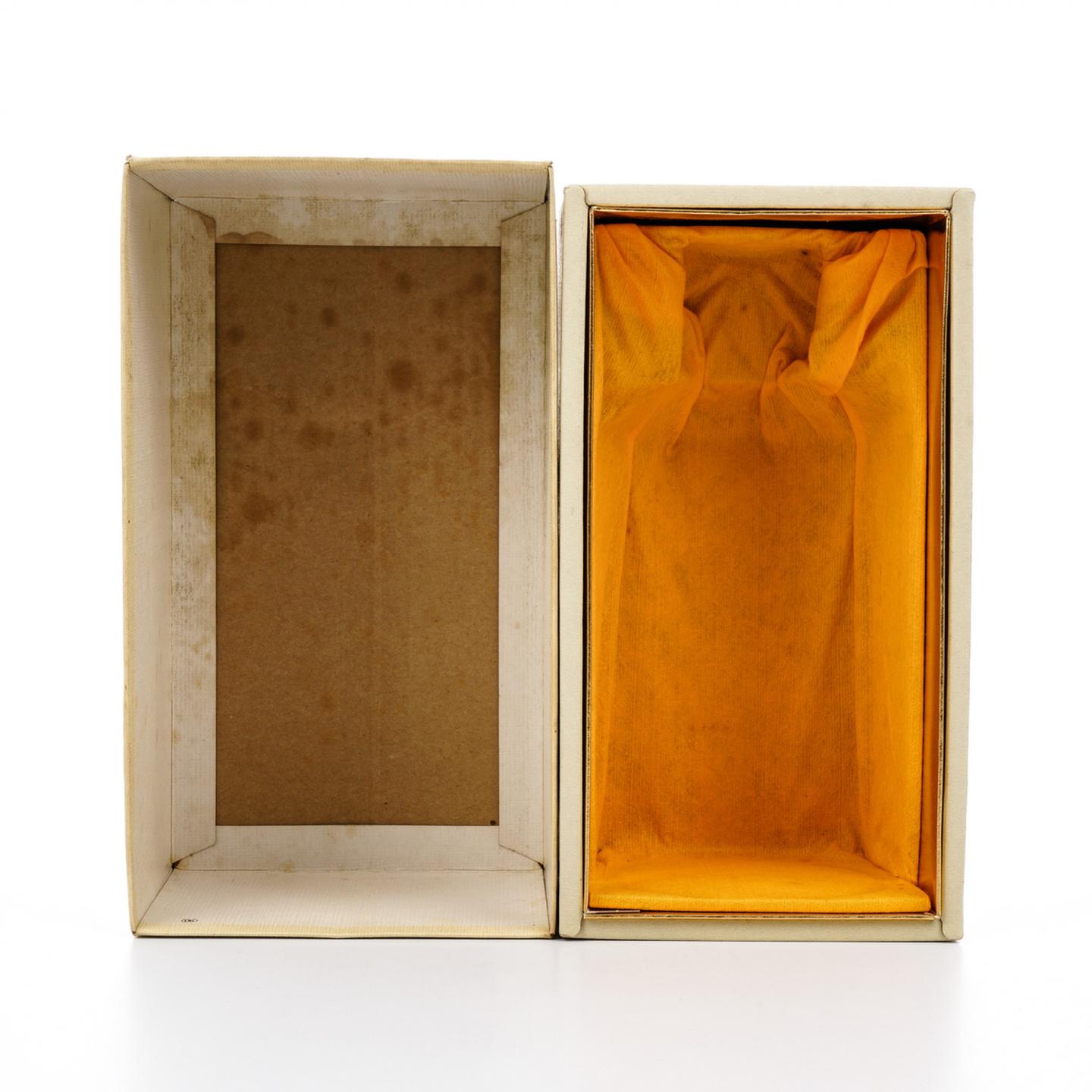 响 金花标 金挂件 43% 700ml