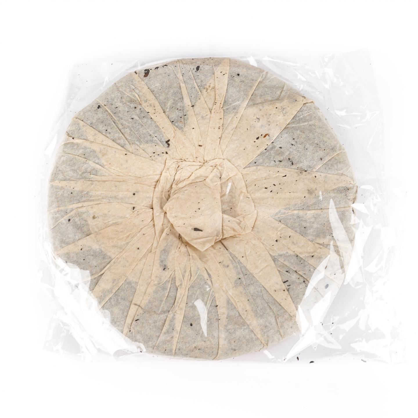 1999年 珍藏品黄印 生茶 一提7饼*约350g 自然偏干仓
